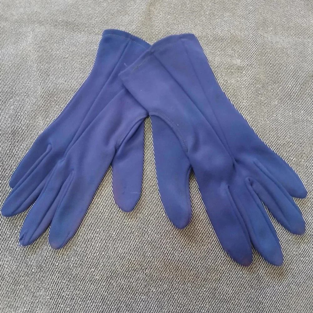 Vintage 70s Cornflower Blue Stretchy Cocktail Evening Gloves‎
